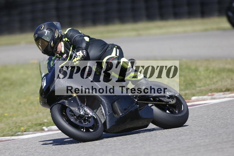 /15 22.05.2026  Plüss Moto Sport  Discover the Bike ADR /Gruppe gruen - Bike 1/7